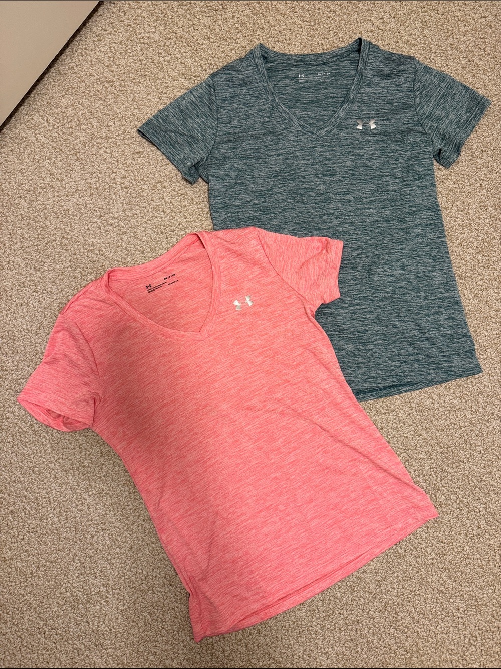 Under Armour Women’s V-Neck Loose Fit Tees 2 pack